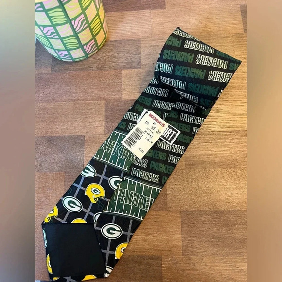 BNWT 1996 Vintage RV Sport Packers Green and Yellow Tie - Picture 6 of 6